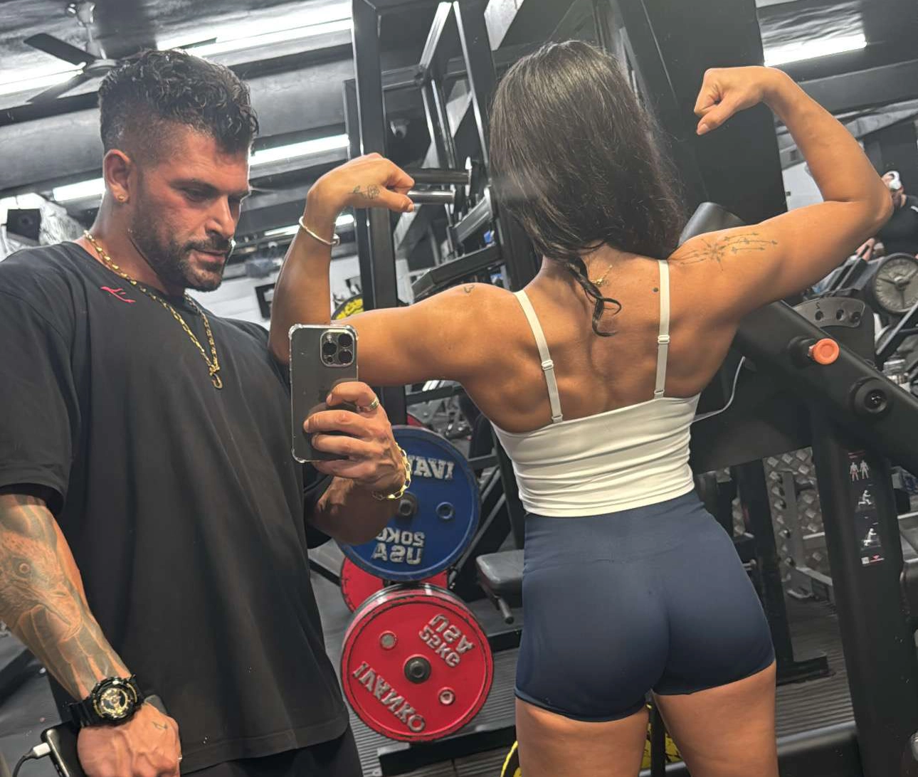 35C0768E-76FA-4BC0-BA77-4745C61B14FD